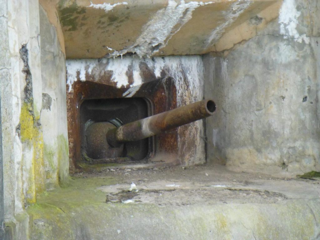 Kanon in het fort van Eben-Emael